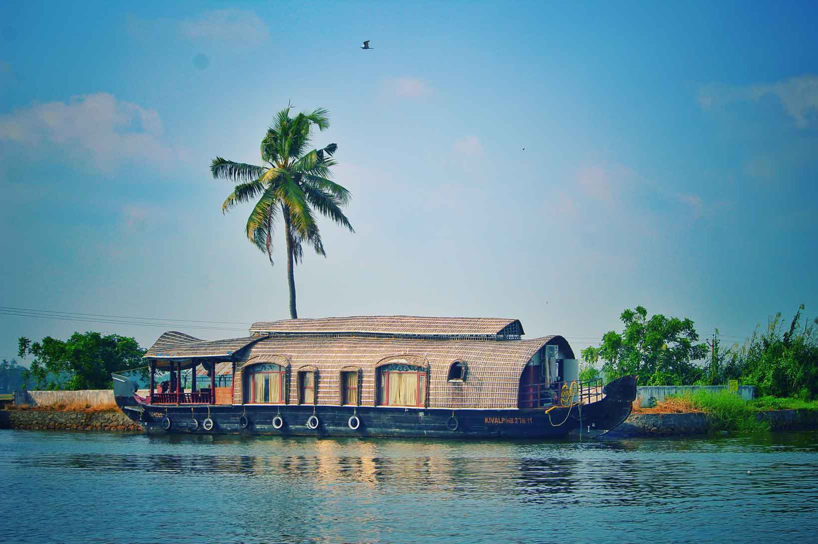 Beach & Backwaters of Kerala